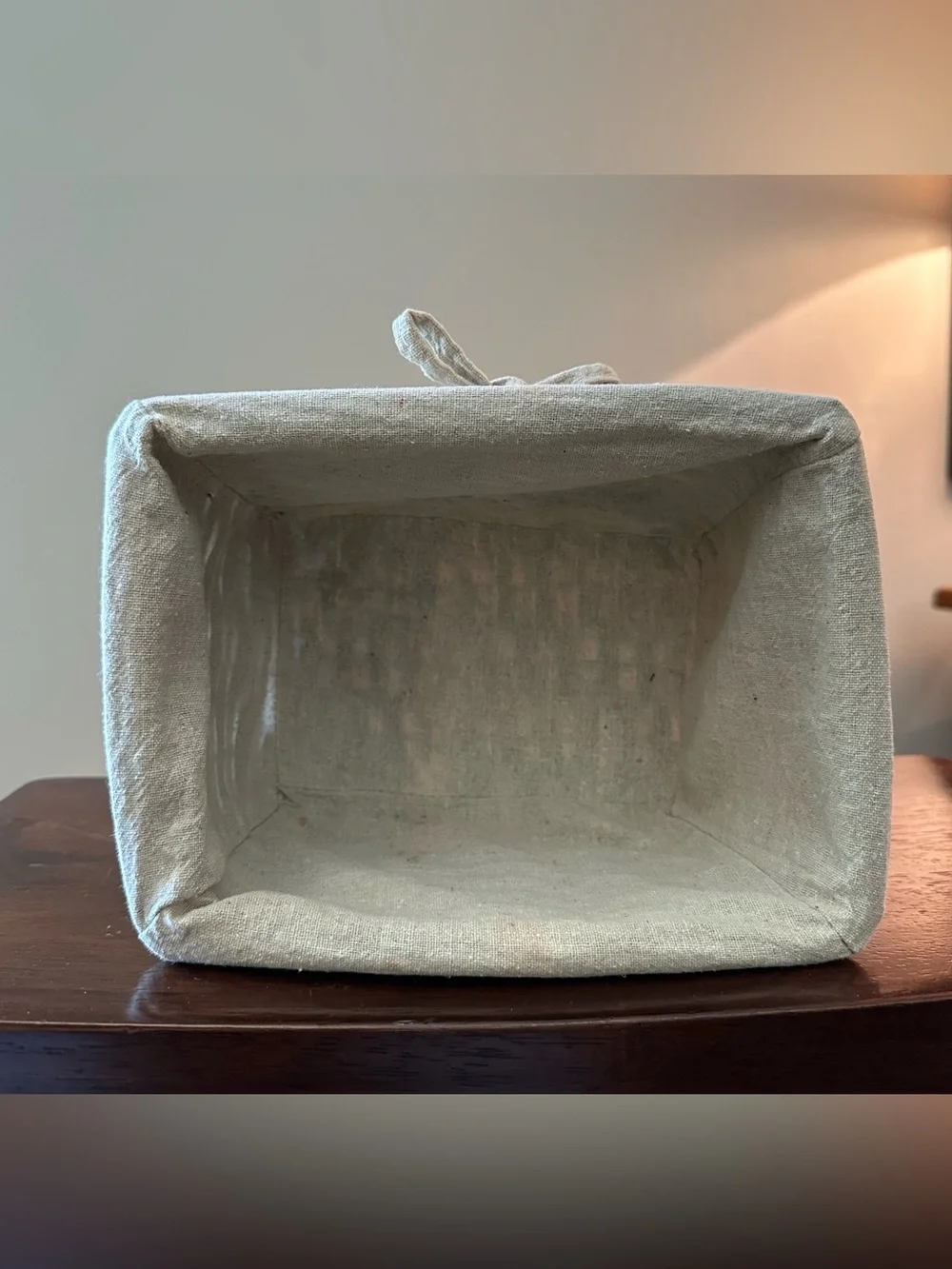 Small wicker basket with lining